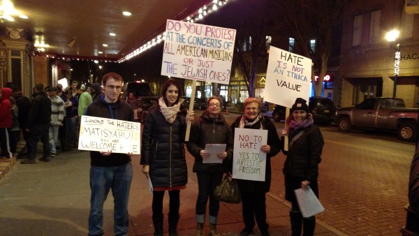 Matisyahu Ithaca Supporters With Signs 1