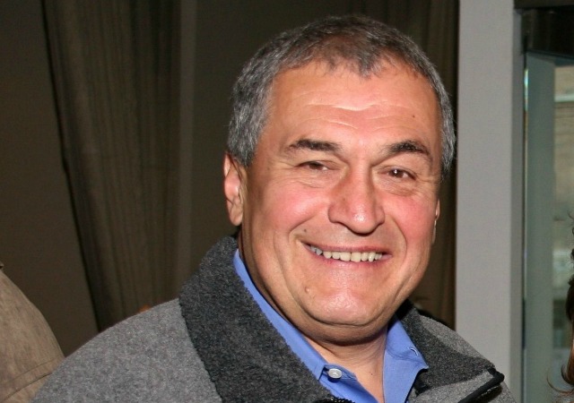 https://commons.wikimedia.org/wiki/File:Tony_Podesta_2009.jpg