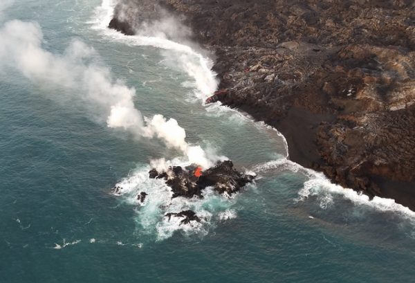 USGS - https://twitter.com/USGSVolcanoes/status/1017960166665248768