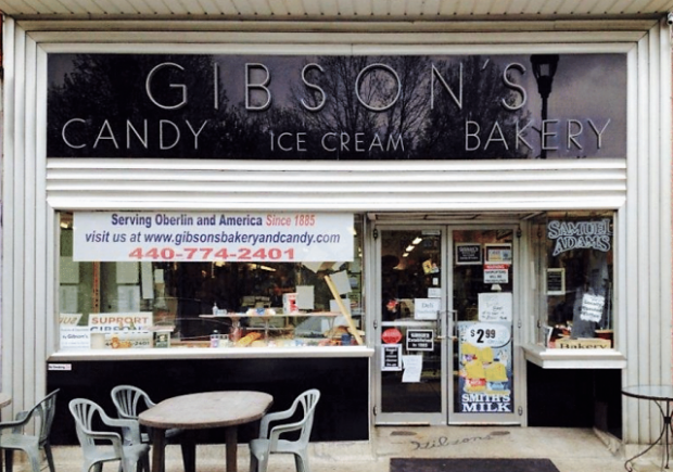 Gibsons-Bakery-storefront-Oberlin-OH-e1556663254325-620x435.png