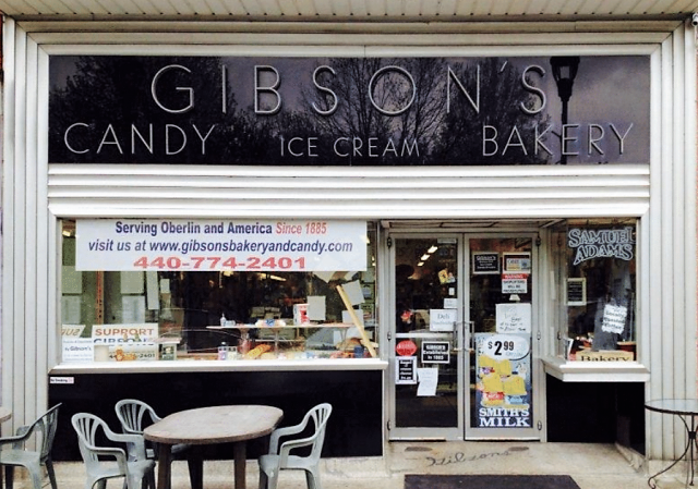 Gibsons-Bakery-storefront-Oberlin-OH-e15