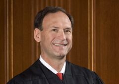 https://upload.wikimedia.org/wikipedia/commons/thumb/a/ac/Samuel_Alito_official_photo.jpg/819px-Samuel_Alito_official_photo.jpg -- Public Domain