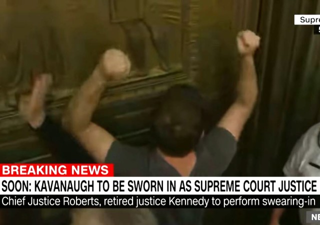 DemocratsSupremeCourtDoors1